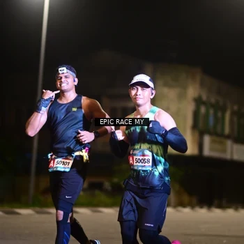 Runner Photo 8400657
