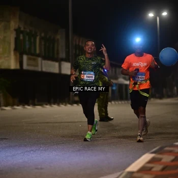 Runner Photo 8400694