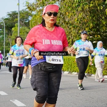 Runner Photo 8400732