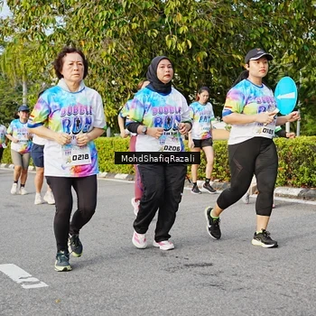Runner Photo 8400746