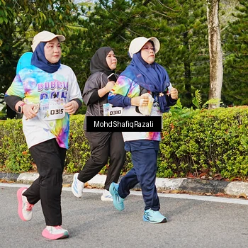 Runner Photo 8400767