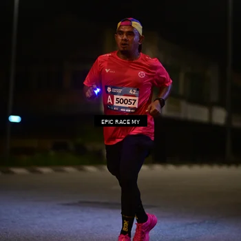 Runner Photo 8400784