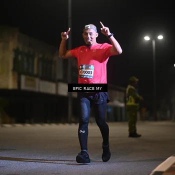Runner Photo 8400802