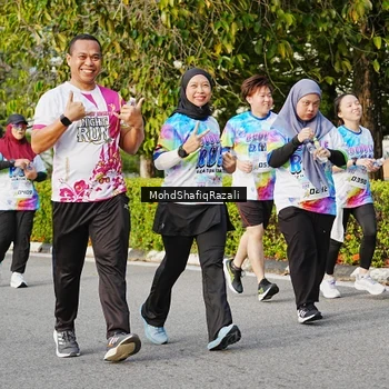 Runner Photo 8400813