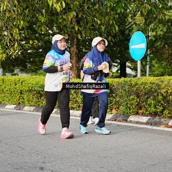 Runner Photo 8400841