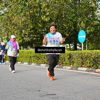 Runner Photo 8400857