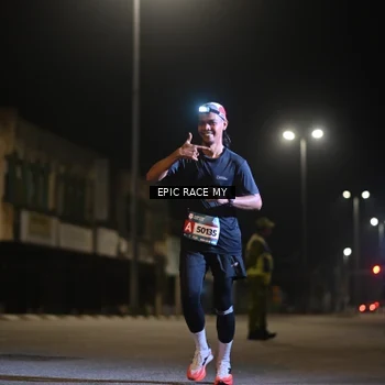 Runner Photo 8400872
