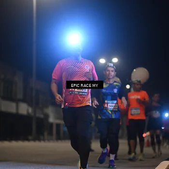 Runner Photo 8400881