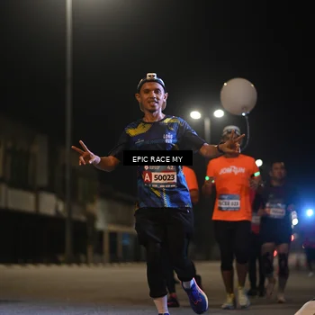 Runner Photo 8400885