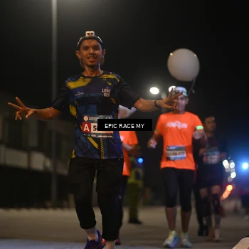 Runner Photo 8400887