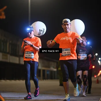 Runner Photo 8400891