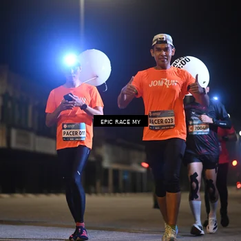 Runner Photo 8400892