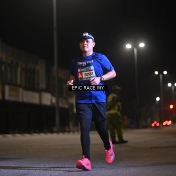 Runner Photo 8400934