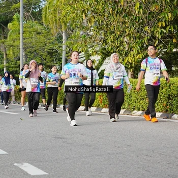 Runner Photo 8400960