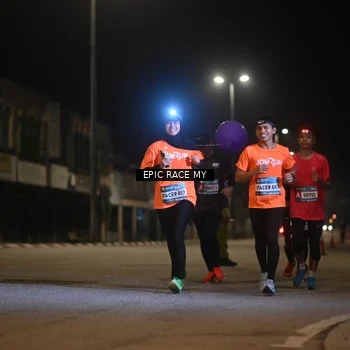 Runner Photo 8400995