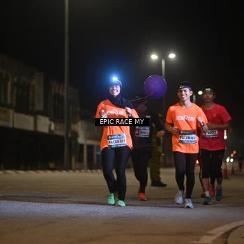 Runner Photo 8400996