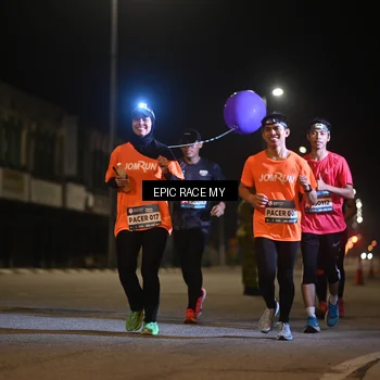 Runner Photo 8400999