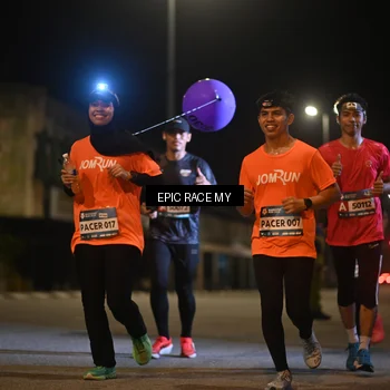 Runner Photo 8401003