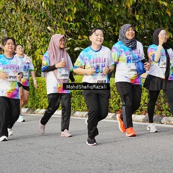 Runner Photo 8401030