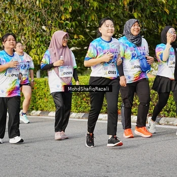 Runner Photo 8401037