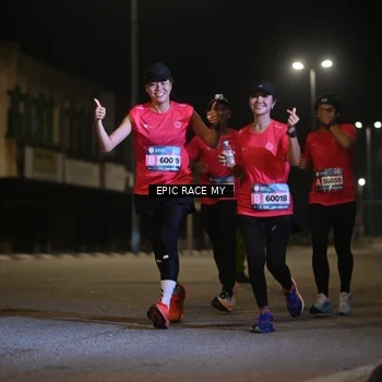Runner Photo 8401111