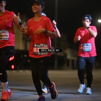 Runner Photo 8401118