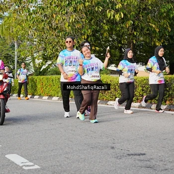 Runner Photo 8401131