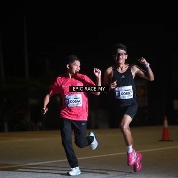 Runner Photo 8401481