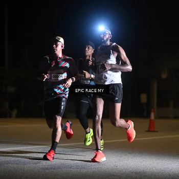 Runner Photo 8401500