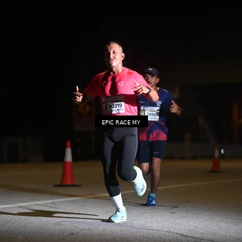 Runner Photo 8401550