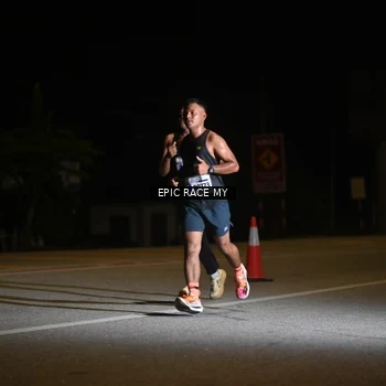 Runner Photo 8401695
