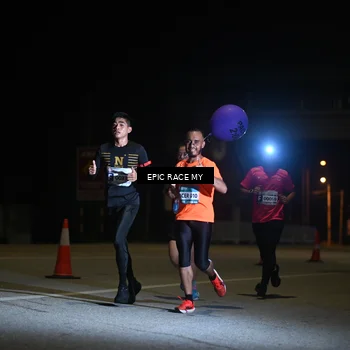 Runner Photo 8401759
