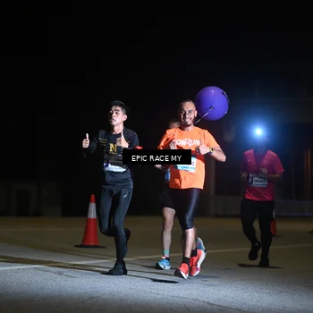 Runner Photo 8401760