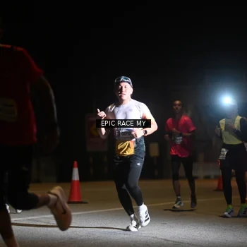 Runner Photo 8401990