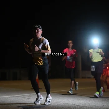 Runner Photo 8401992