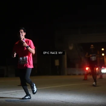 Runner Photo 8402008