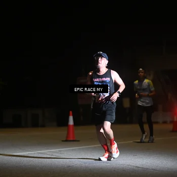 Runner Photo 8402019