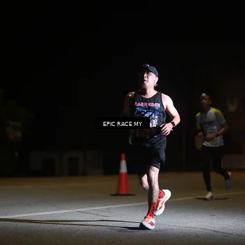 Runner Photo 8402022
