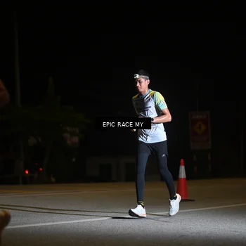 Runner Photo 8402027