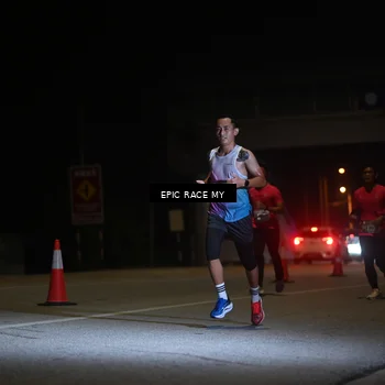 Runner Photo 8402028