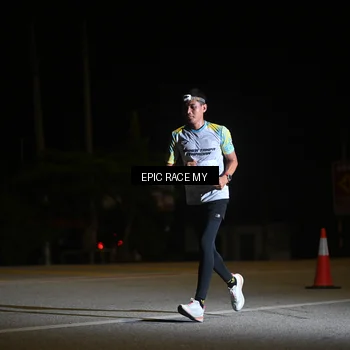 Runner Photo 8402032