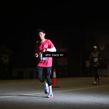 Runner Photo 8402050