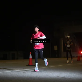Runner Photo 8402051