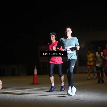 Runner Photo 8402056