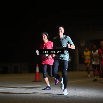 Runner Photo 8402057