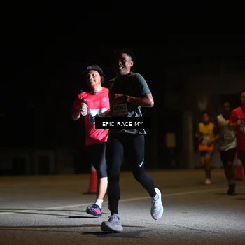 Runner Photo 8402059