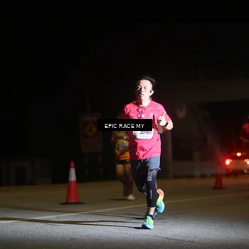 Runner Photo 8402063