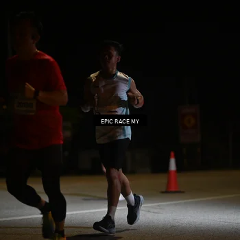 Runner Photo 8402068