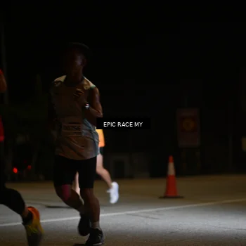 Runner Photo 8402070