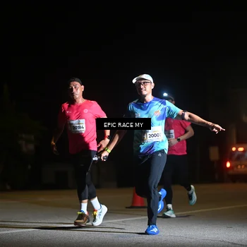 Runner Photo 8402101